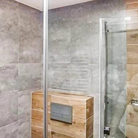 1 Bedroom Beautiful In Łeba