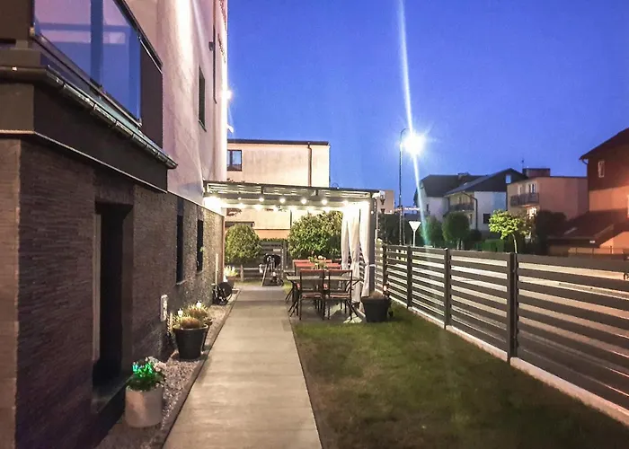 1 Bedroom Awesome In Apartament *